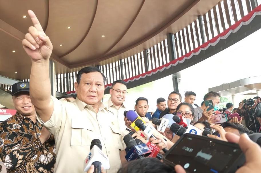 Presiden Prabowo Tegaskan Tanggung Jawab Penuh atas Proyek Kereta Cepat Whoosh, Minta Publik Tak Khawatir