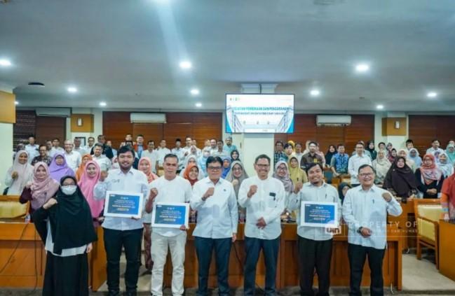 UIN Jakarta Salurkan Beasiswa Rp2,85 Miliar untuk Dosen dan Tendik, Dukung Transformasi Menuju PTNBH