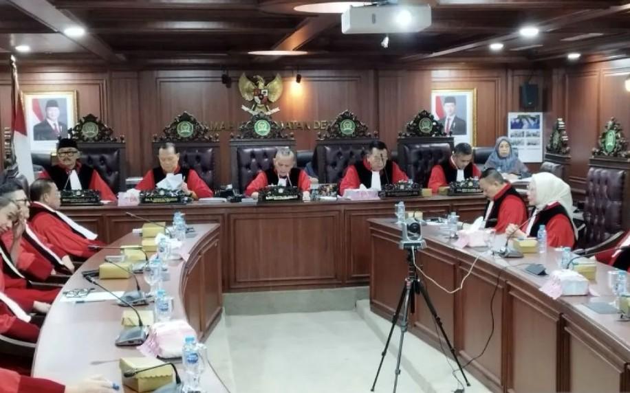 Putusan MKD: Adies Kadir dan Uya Kuya Diaktifkan Kembali sebagai Anggota DPR RI