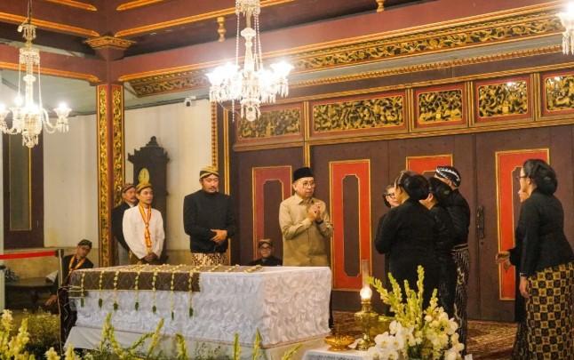 Menteri Kebudayaan Fadli Zon Tegaskan Komitmen Pelestarian Keraton Surakarta, Sampaikan Duka atas Wafatnya Pakubuwono XIII
