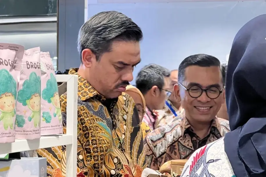 Pemerintah Tutup Penjualan Baju Bekas Impor di E-Commerce, Dorong Produk Lokal dan Siapkan Transisi untuk Pedagang