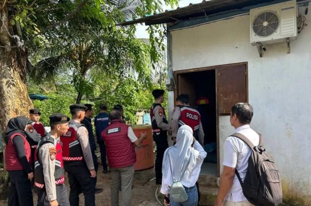 Ratusan Personel Gabungan Gerebek Kampung Madani Batam, Puluhan Warga Jalani Tes Urine