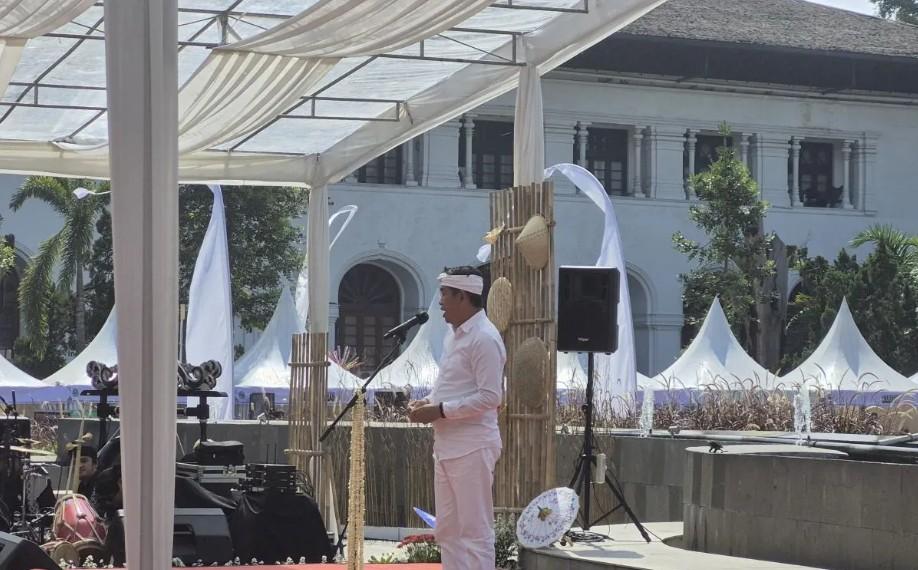 Larangan Hukuman Fisik di Sekolah: Gubernur Jabar Keluarkan SE, 200 Pengacara Disiapkan Dukung Guru