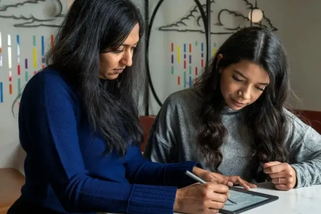 Amazon Luncurkan Fitur AI Kindle Translate untuk Permudah Penulis Terjemahkan Buku ke Pasar Global