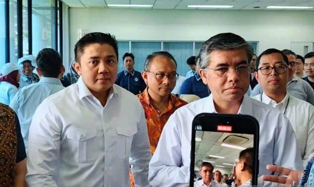 Menaker dan Seskab Tinjau Magang Nasional di PT Denso, Target 100 Ribu Peserta pada 2025