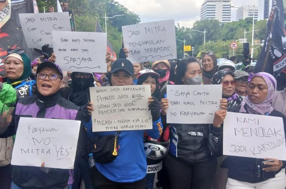 Ribuan Ojol Tuntut Keadilan dalam Rancangan Perpres, Pemerintah Janji Libatkan Komunitas