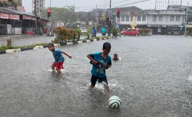 BMKG Imbau Waspada Bibit Siklon di Barat Aceh, Picu Cuaca Ekstrem dan Gelombang Tinggi