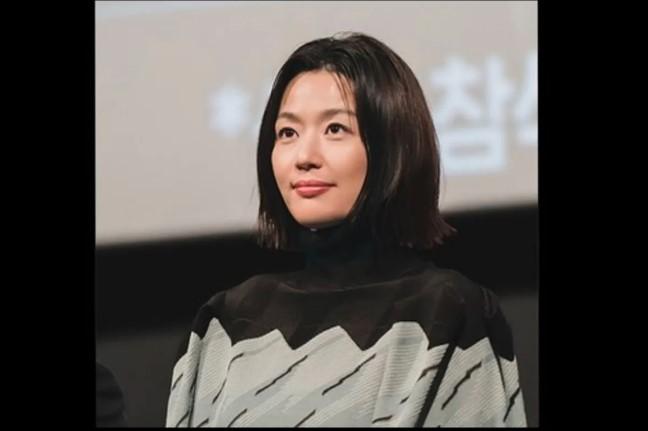 Jun Ji-hyun Ungkap Rutinitas Sehat dan Pola Makan Ketat Jelang Tampil di Film "Colony"