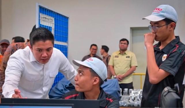 Sekretaris Kabinet Tinjau Program Magang Nasional, Gelombang Kedua Dimulai November 2025