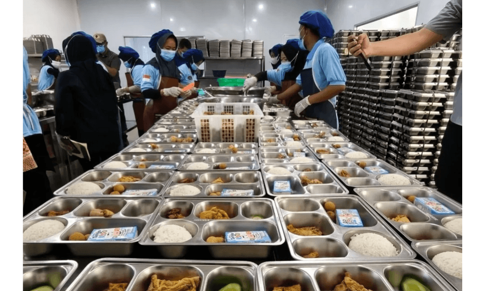 Pemerintah Tanggung Biaya Korban Ledakan SMAN 72, Usulan Program Gizi Gratis untuk Lansia dan Difabel Mengemuka