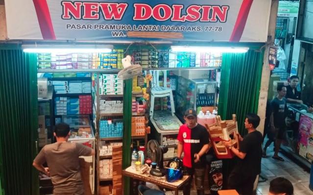 Pedagang Pasar Pramuka Protes Penutupan Kios Farmasi oleh Pasar Jaya, Tuntut Solusi yang Adil