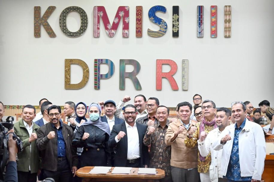 RUU KUHAP Disepakati Komisi III DPR dan Pemerintah untuk Disahkan dalam Rapat Paripurna