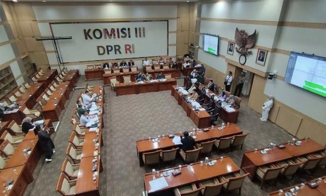 DPR Bentuk Panja Reformasi Penegak Hukum untuk Pastikan Keadilan bagi Rakyat