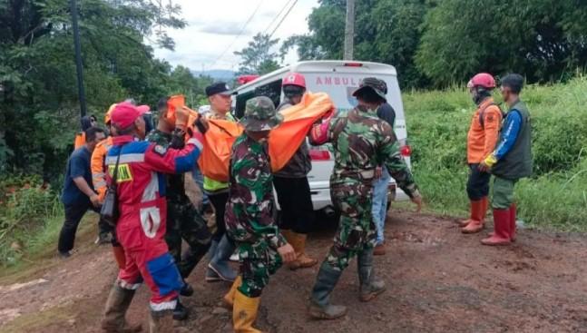 Tim SAR Temukan Tiga Korban Longsor di Cilacap, Pencarian Terus Berlanjut