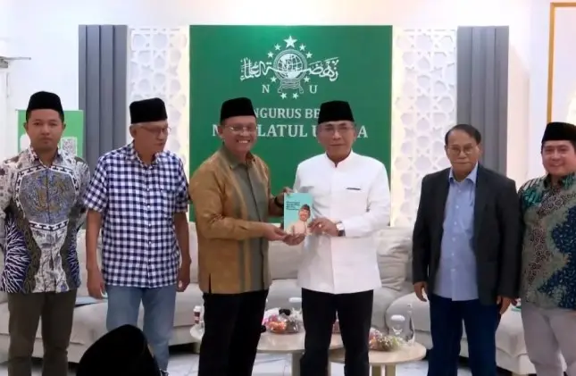 PBNU Luncurkan Buku Menavigasi Perubahan NU dan Pesantren, Gus Yahya Tegaskan Strategi dan Konsolidasi Organisasi