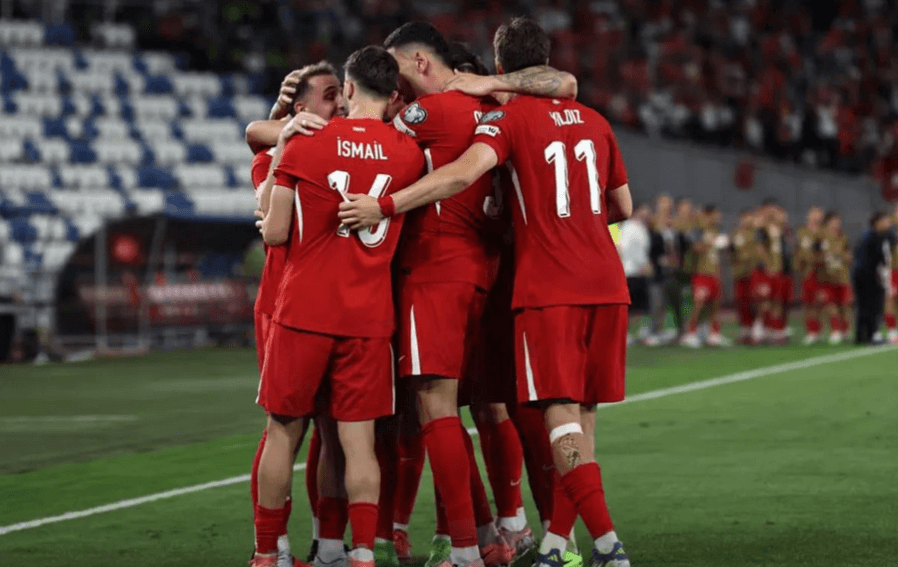 Kalahkan Bulgaria 2-0, Turki Pastikan Tiket Playoff Kualifikasi Piala Dunia 2026