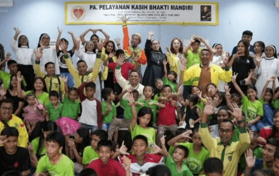 Peringati 80 Tahun, Pemuda Katolik Wujudkan Kasih Nyata Lewat Kunjungan ke Panti Asuhan