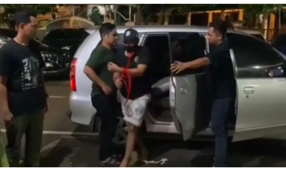 Polda Metro Jaya Tangkap Pasutri Penipu Mobil Modus Menyamar Jadi Polisi di Cibubur