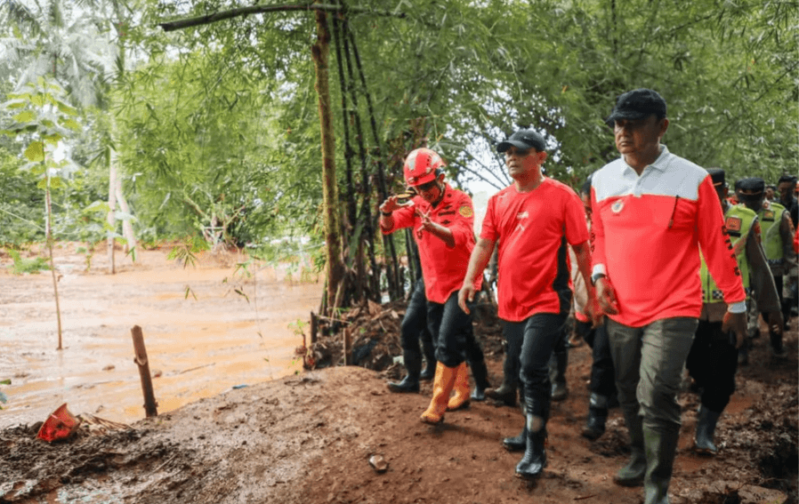 BNPB Lakukan Modifikasi Cuaca untuk Percepat Pencarian Korban Longsor di Cilacap