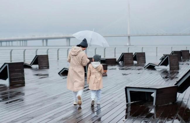 BMKG Peringatkan Hujan Petir dan Suhu Tinggi di Berbagai Wilayah Indonesia