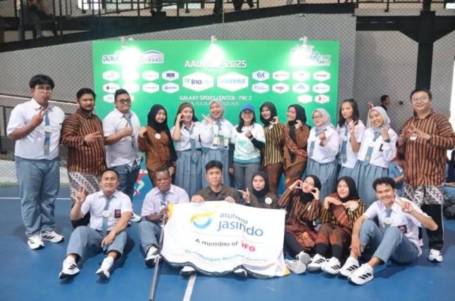 Asuransi Jasindo Promosikan Literasi Asuransi dan Manajemen Risiko Melalui Gerak Jalan AAUI CUP 2025