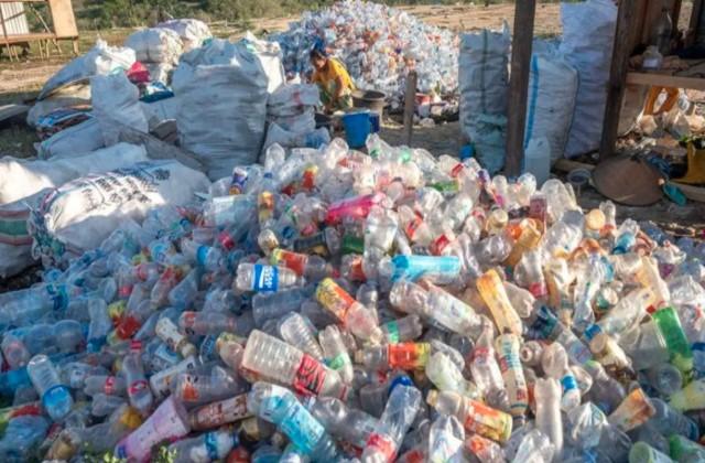 Industri AMDK, Klaim Air Pegunungan, dan Jurang Transparansi