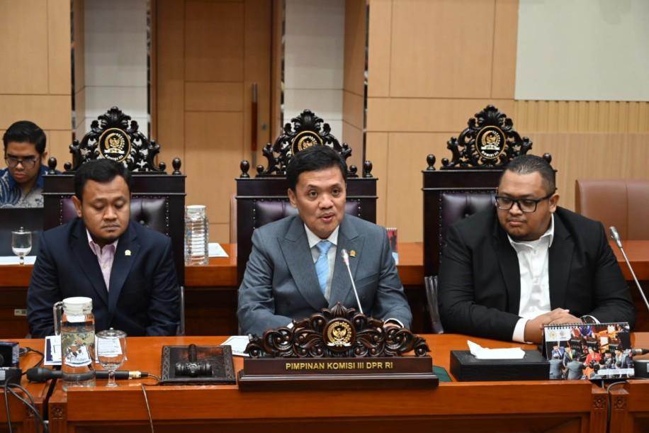 Ketua Komisi III DPR Tegaskan 99 Persen Substansi KUHAP Baru Berasal dari Aspirasi Masyarakat