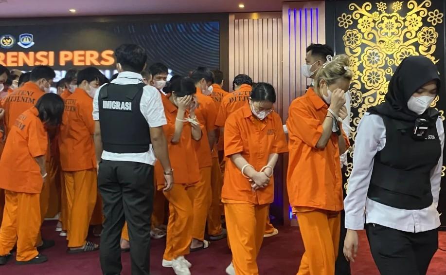 Puluhan WNA China Diduga Sindikat Siber di Lampung Akan Dideportasi, Kantor Disulap Jadi Markas Polisi Palsu