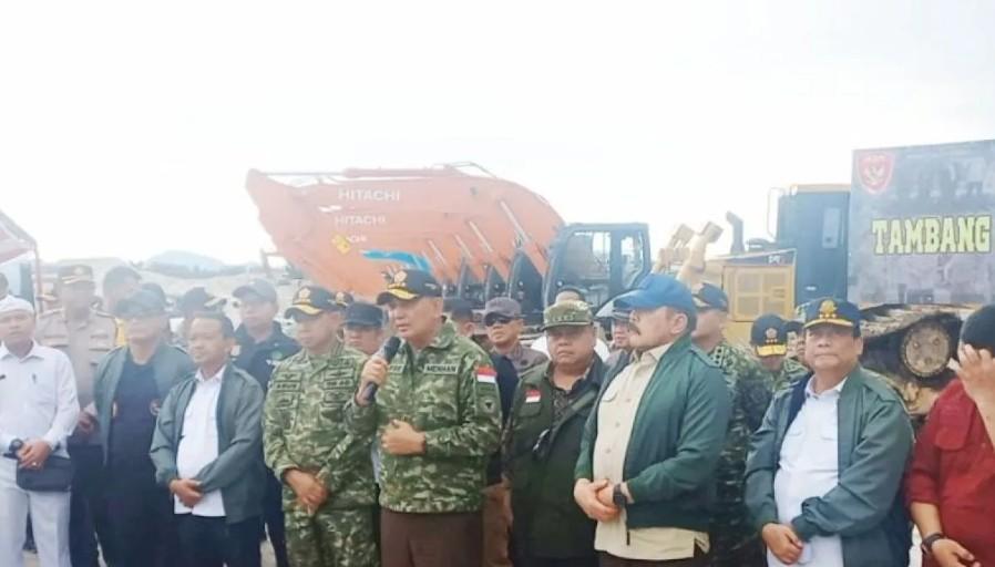 Menteri Pertahanan Tegaskan Negara Tidak Boleh Kalah dari Penambang Timah Ilegal di Bangka Tengah
