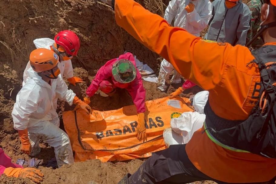 Dua Jenazah Ditemukan di Hari Ketujuh Pencarian Longsor Cilacap, Tiga Korban Masih Dicari