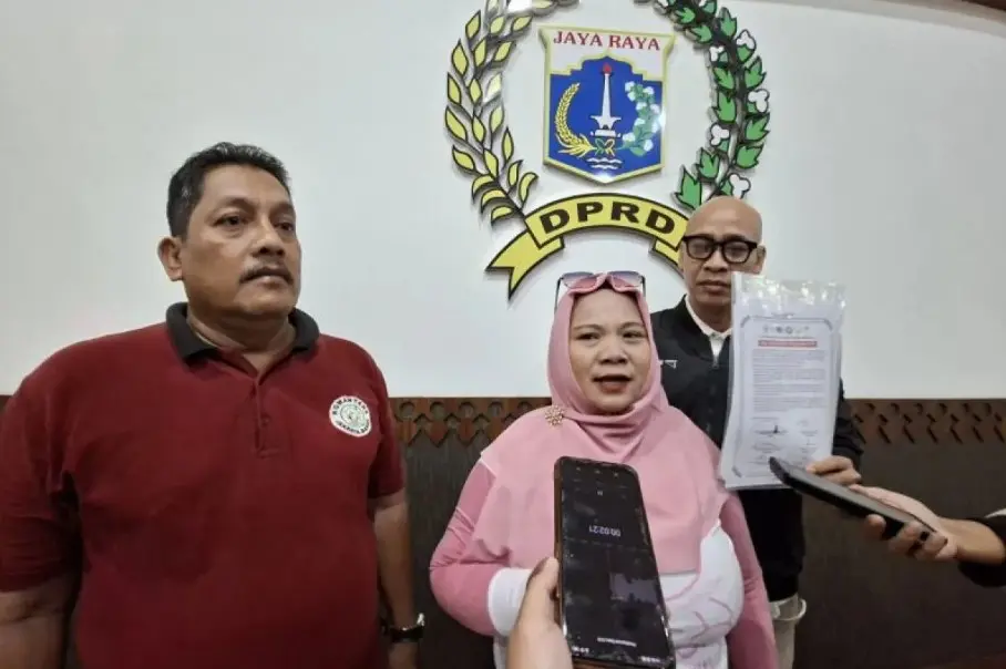 Koalisi UMKM Jakarta Serahkan Petisi Tolak Raperda Kawasan Tanpa Rokok ke DPRD DKI