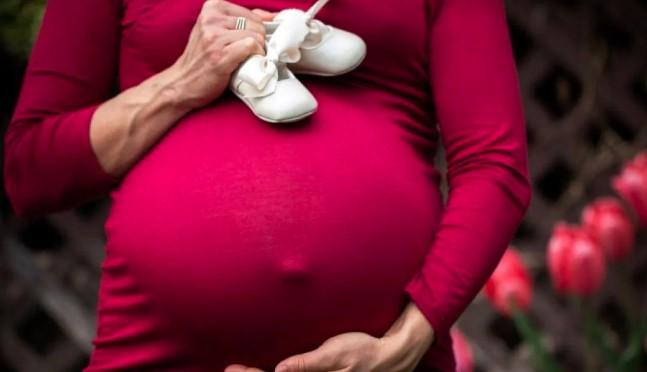 Penelitian Ungkap Stres Ibu Hamil Bisa Percepat Pertumbuhan Gigi Bayi