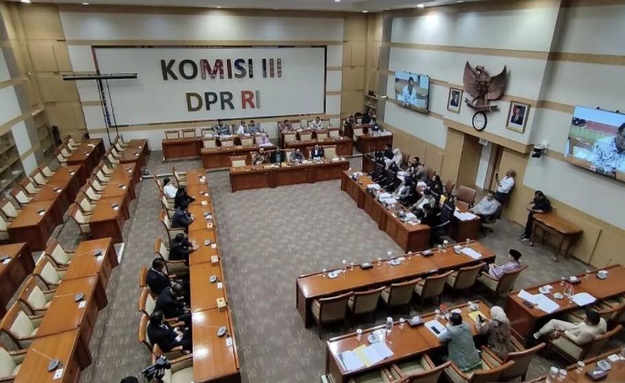 DPR RI Setujui Tujuh Calon Anggota Komisi Yudisial Usulan Presiden Prabowo