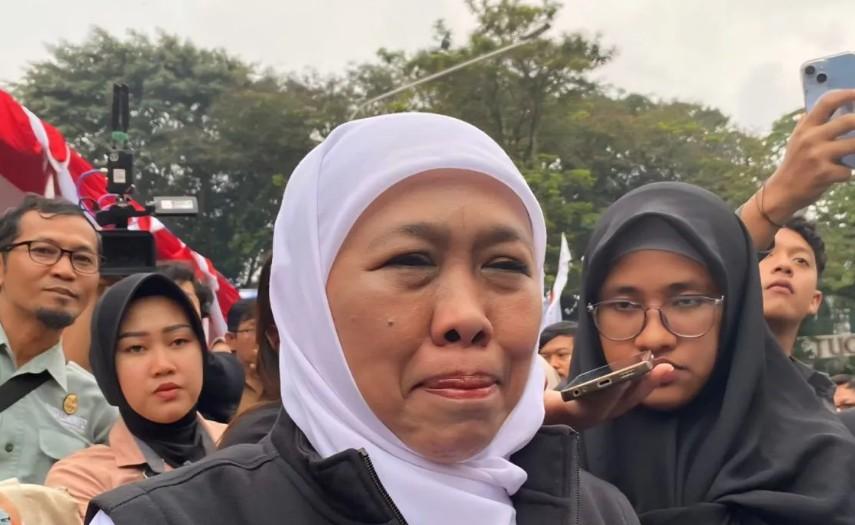 Gubernur Khofifah Pastikan Penanganan Maksimal untuk Pengungsi Erupsi Gunung Semeru