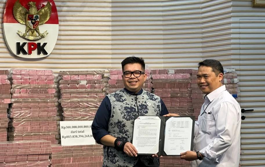 KPK Serahkan Uang Rampasan Rp883 Miliar dan Enam Efek ke Taspen, Terkait Kasus Investasi Fiktif