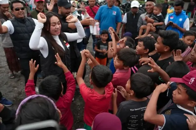 Tinjau Langsung Dampak Erupsi Semeru, Zita Anjani Pastikan Keselamatan Warga dan Pemulihan Bertahap