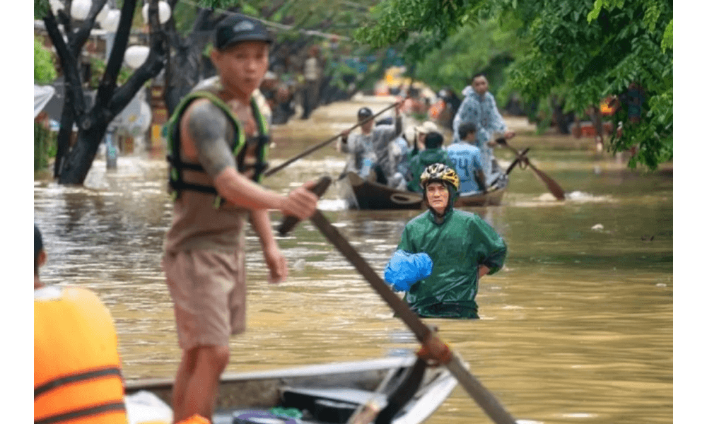 Banjir Besar di Vietnam Tewaskan Sedikitnya 90 Orang, 12 Masih Hilang dan Ribuan Rumah Terdampak