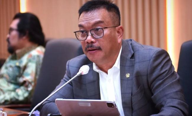 DPR Ingatkan Pemerintah Siapkan Rumah Sakit Daerah Sebelum Terapkan Rujukan JKN Berbasis Kompetensi 2026