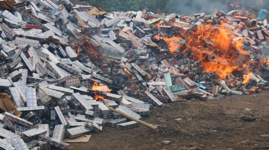 Bea Cukai Kediri Musnahkan 11,7 Juta Batang Rokok Ilegal Senilai Rp17,4 Miliar