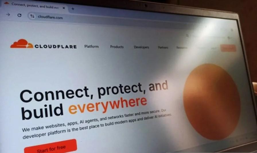 Cloudflare Bahas Kepatuhan PSE Bersama Kemkomdigi, Siap Sediakan Kanal Pelaporan Konten