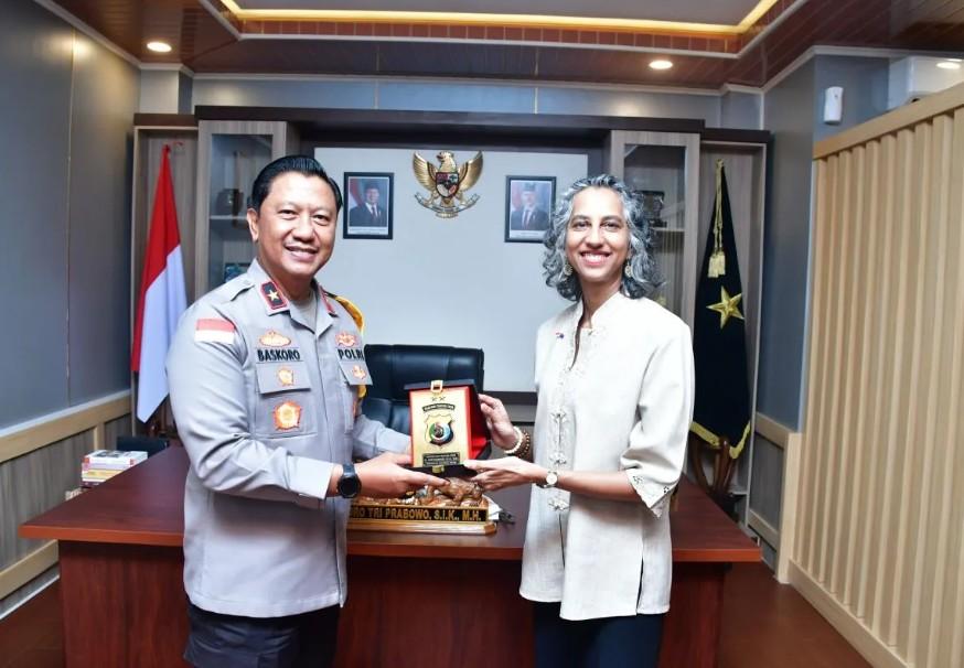 Polda NTT dan Kedubes Australia Bahas Penguatan Kerja Sama Atasi Perdagangan Orang dan Penyelundupan Manusia