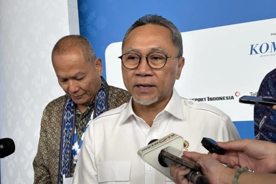 Harga Naik Tajam, Zulhas Sebut Kebun Kelapa Kini Lebih Menguntungkan daripada Sawit