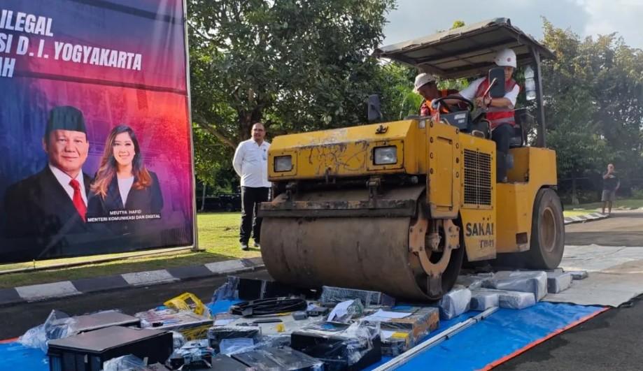 Kemkomdigi Musnahkan 75 Perangkat Telekomunikasi Ilegal demi Lindungi Spektrum Frekuensi Nasional