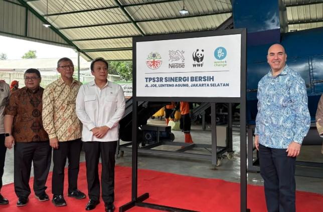 Wamen LHK Resmikan TPS3R Sinergi Bersih di Jaksel, Dorong Kolaborasi Atasi Krisis Sampah