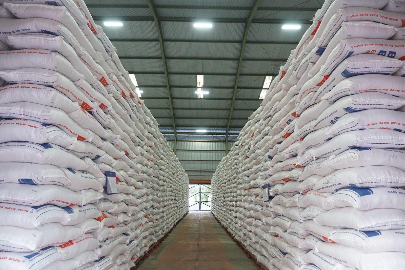 Pengamat: Indonesia Swasembada Beras, Stok Dunia Tertinggi Sepanjang Sejarah, Harga Global Anjlok!