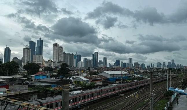 BMKG Prakirakan Jakarta Berawan Sepanjang Hari, Waspadai Angin Kencang di Kepulauan Seribu