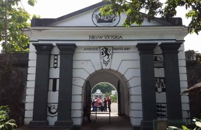 Fadli Zon Tinjau Benteng Victoria, Soroti Pentingnya Literasi Sejarah Perlawanan Rakyat Maluku