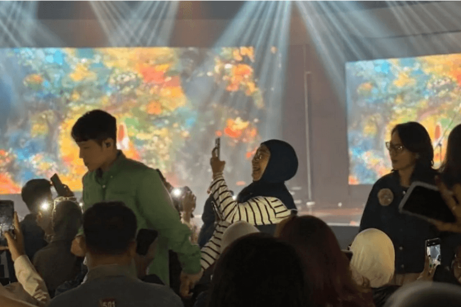 Dept Tampil Hangat dan Interaktif di Konser "Dream Age Tour in Jakarta 2025"
