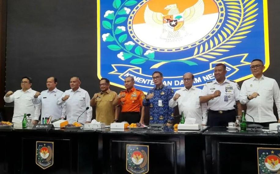 Pemerintah Akan Investigasi Asal Kayu Gelondongan Hanyut di Banjir Sumatera, Diduga Terkait Pembalakan Liar