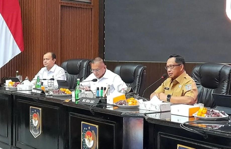 Mendagri Respons Penjarahan di Sibolga: Warga Terisolir Akibat Banjir dan Longsor, Bantuan Terus Diupayakan